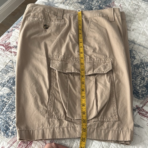 Men's Saddelbred Khaki Cargo Shorts - Picture 7 of 7